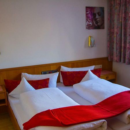 Collina Hotel Garni Nauders Buitenkant foto